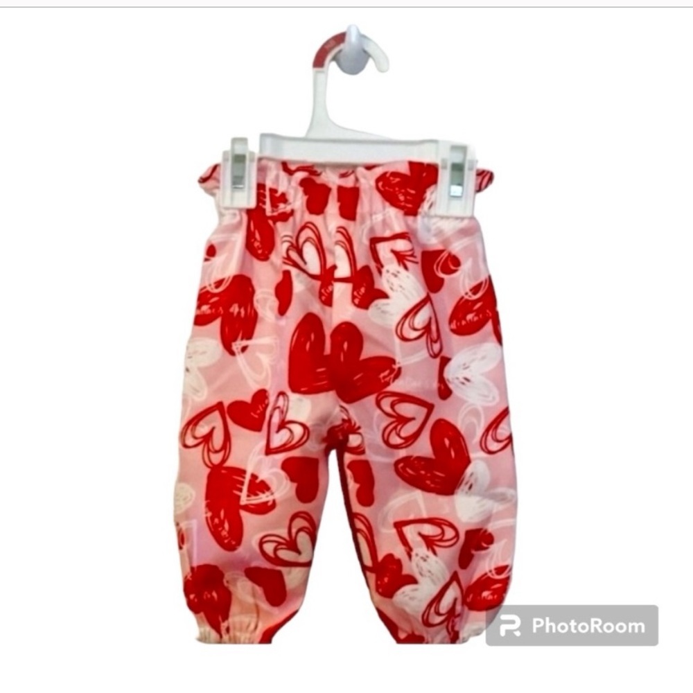 3-6 M Baby Girl V-Day Pants